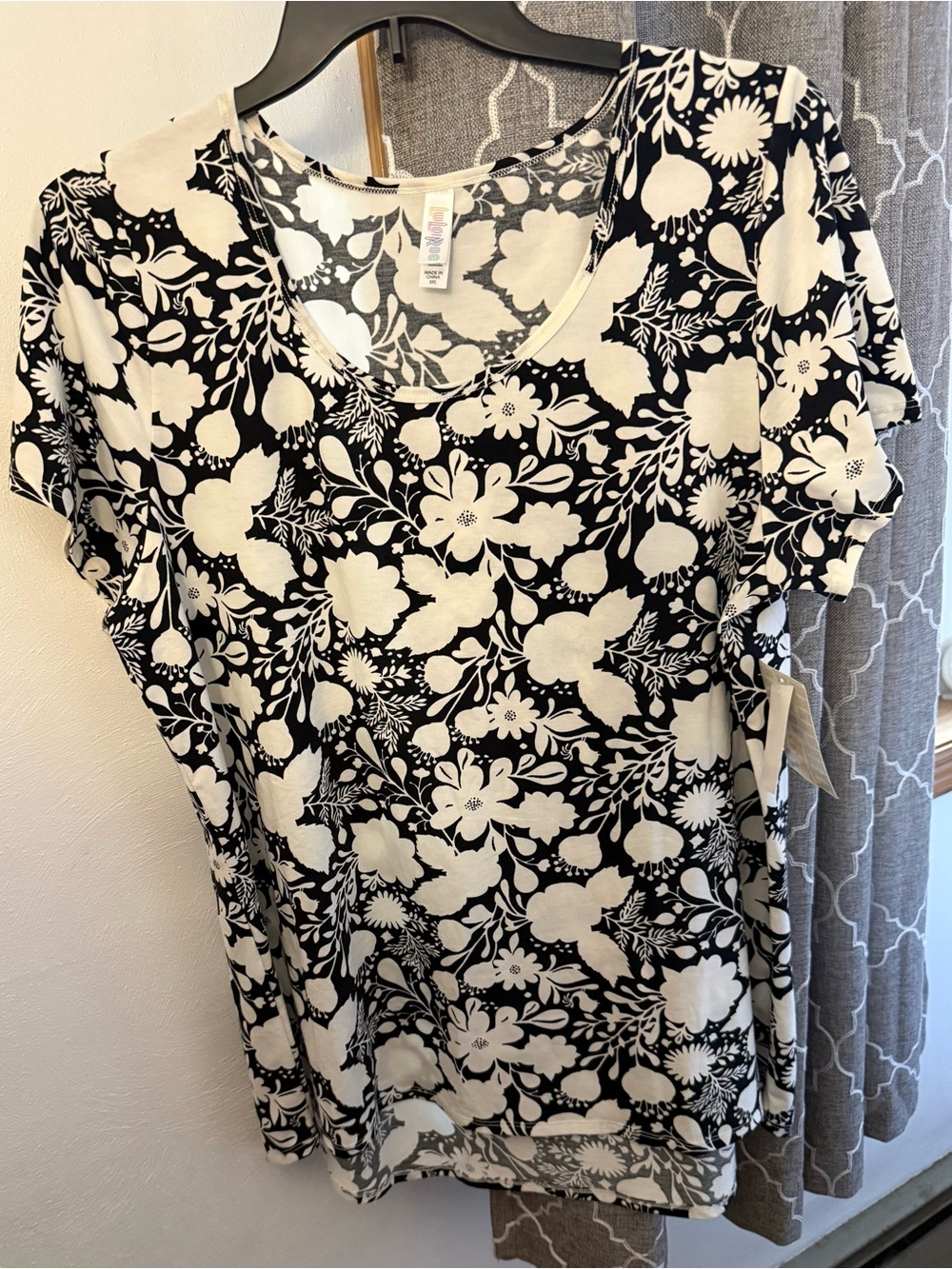New women's 3x top